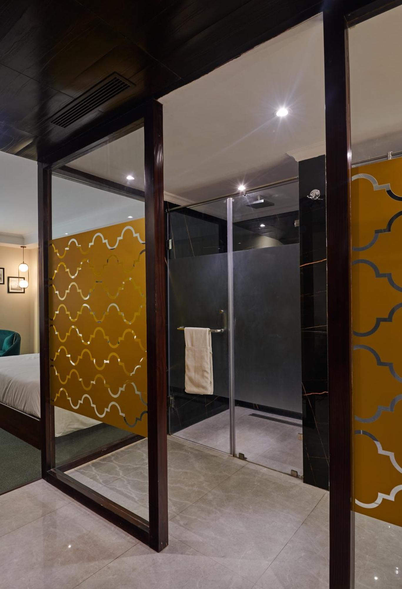 Deventure Sarovar Portico Patel Nagar Yeni Delhi Dış mekan fotoğraf