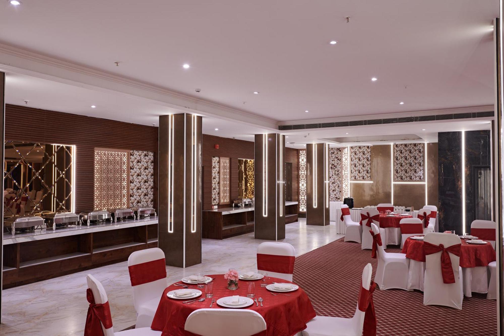 Deventure Sarovar Portico Patel Nagar Yeni Delhi Dış mekan fotoğraf
